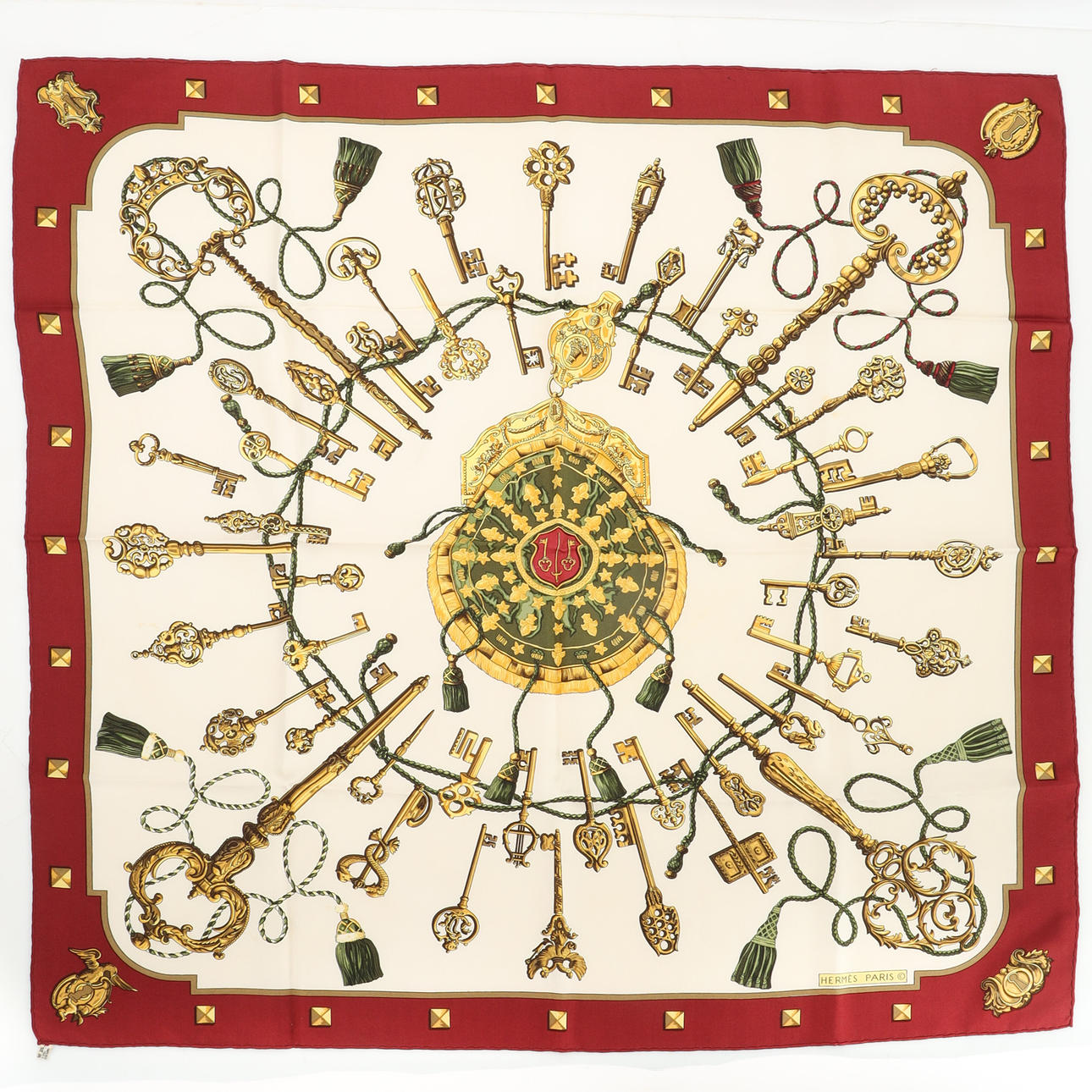 HERMÈS, sidenscarves.