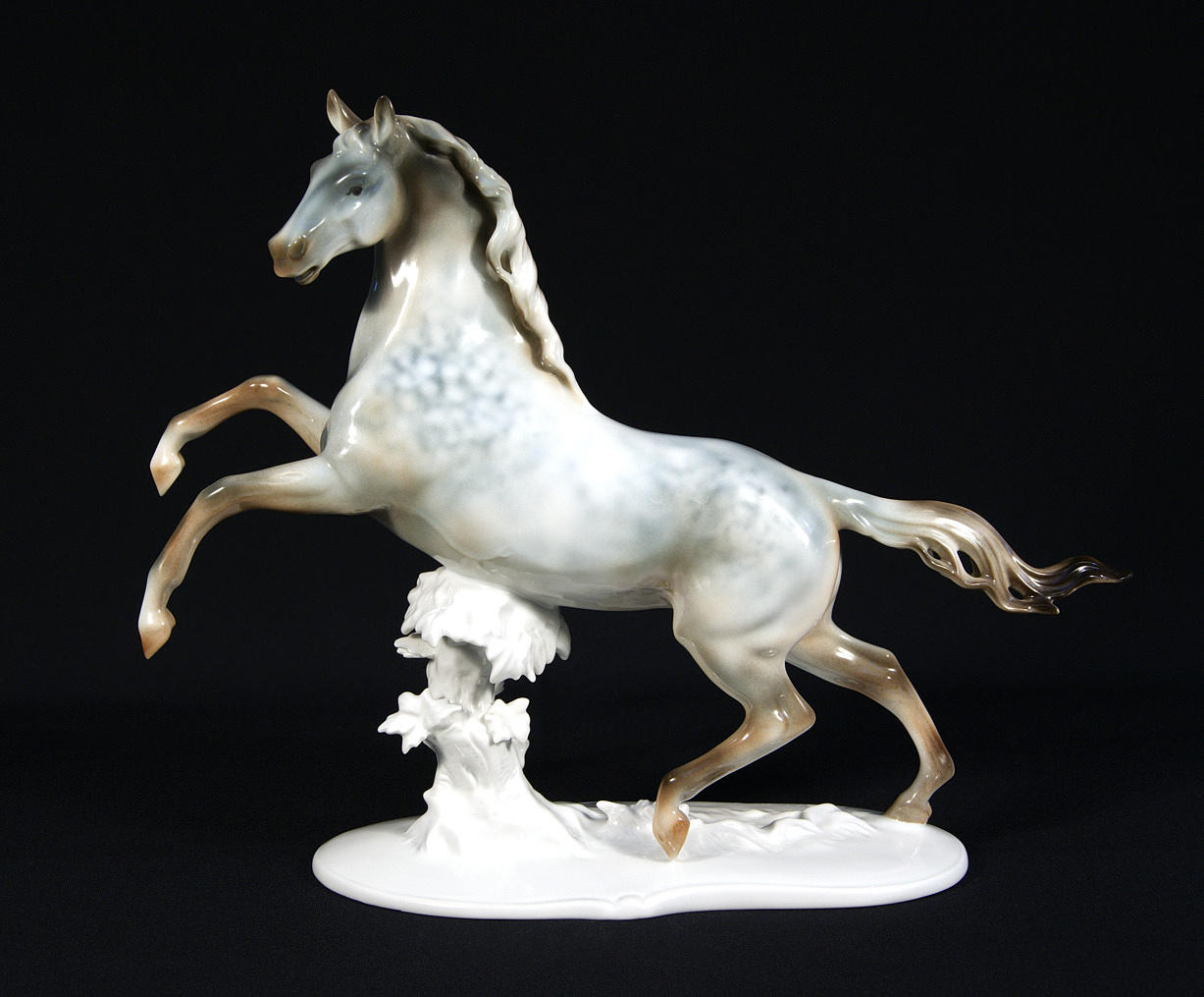 FIGUR: Uppfödningshäst, Wallendorf Thüringen, Design: Karl Steiner, 1900-tal,.