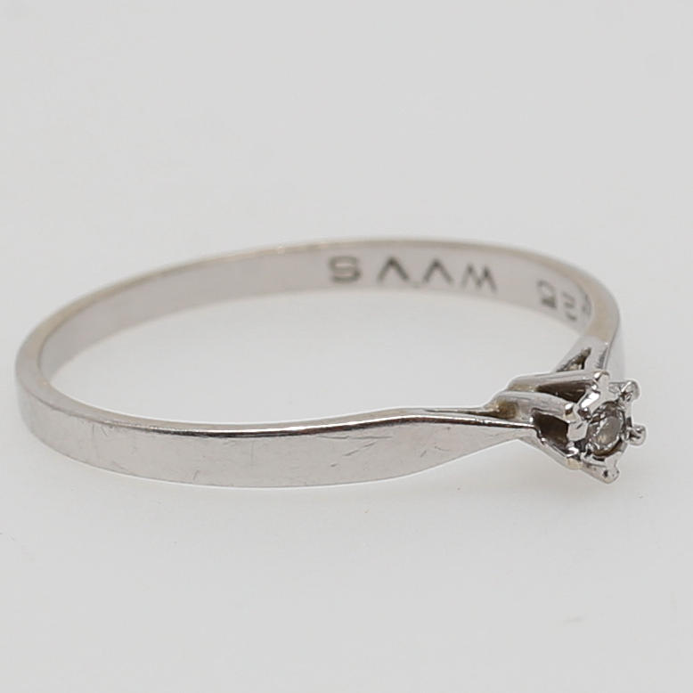 ENSTENSRING I 18K VITT GULD MED BRILLIANTSLIPAD DIAMANT 0,025 CARAT, WESSELTON VS.
