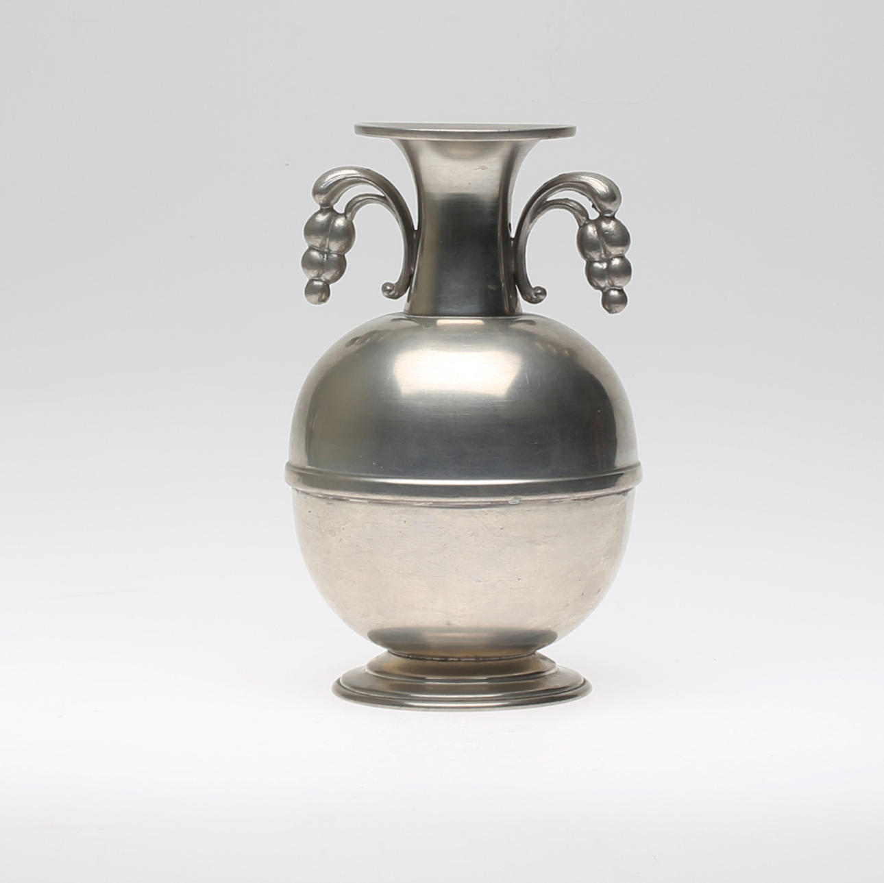 VAS, märkt SVENSK TENN.