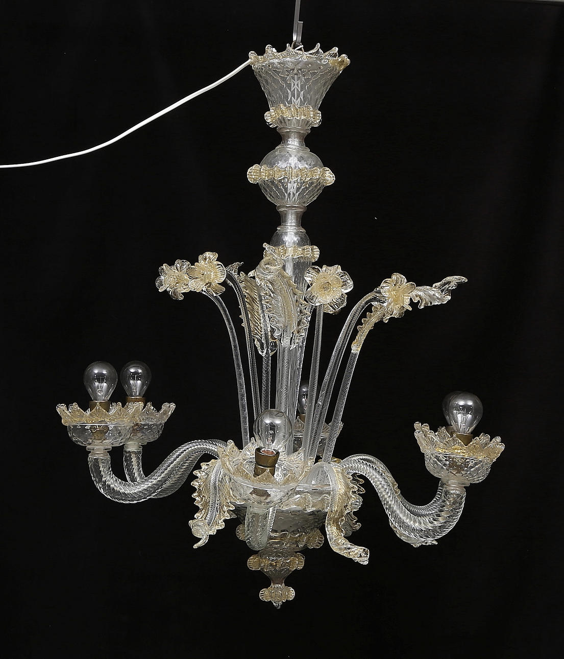 TAKKRONA, venetiansk, 1900-tal, total höjd ca. 75 cm.