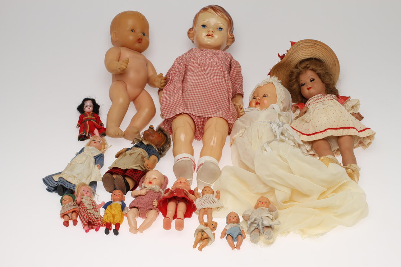 DOCKOR "MICKI" STEIFF, ROSEBUD, WIDOC med flera, cirka 15 stycken.