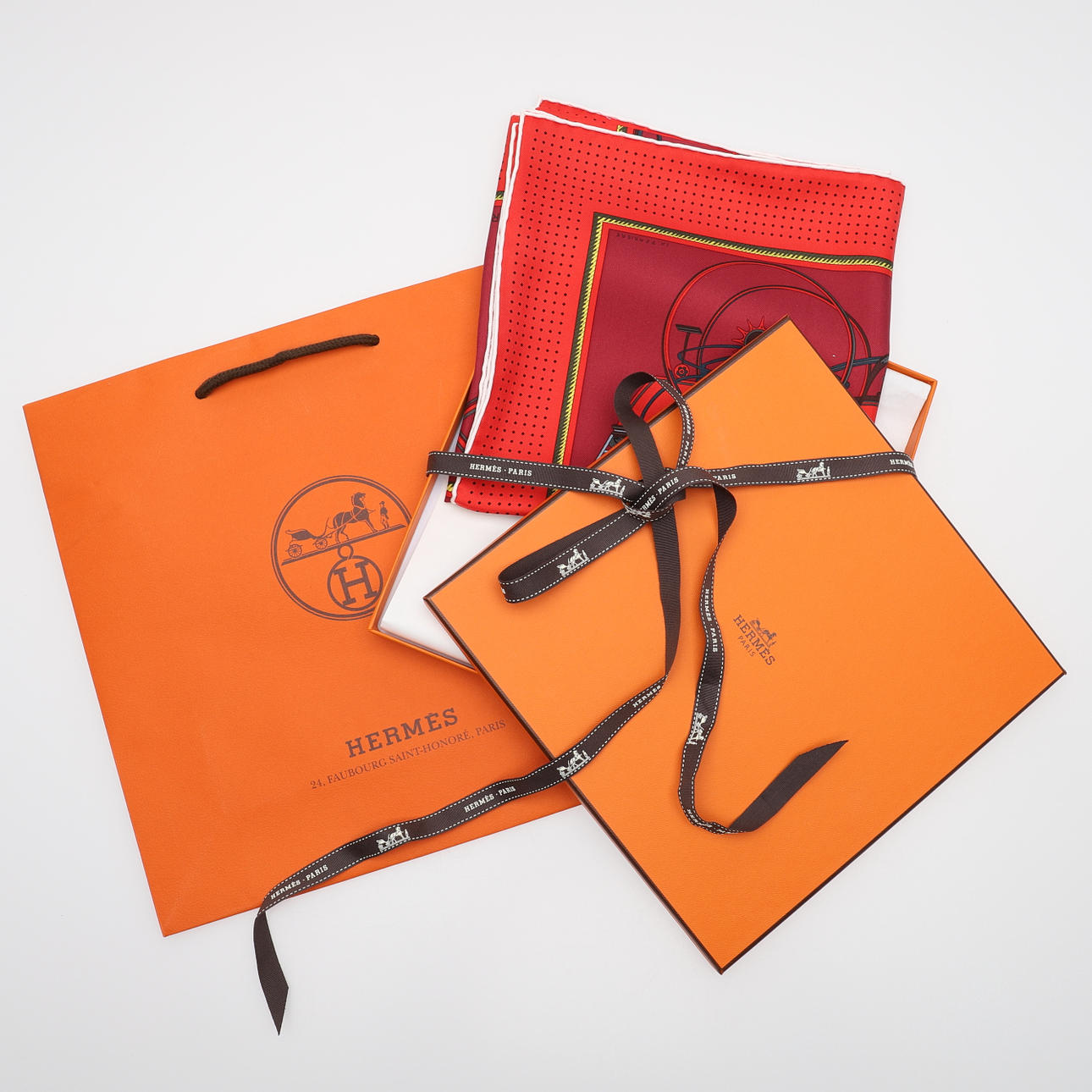 SCARF, HERMÈS, "LES VOITURES A TRANSFORMATION".