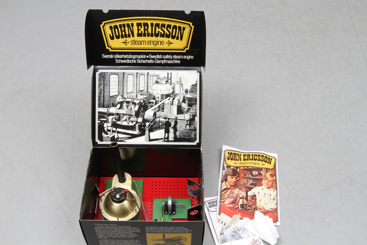 ÅNGMASKIN JOHN ERICSSON i originalkartong.