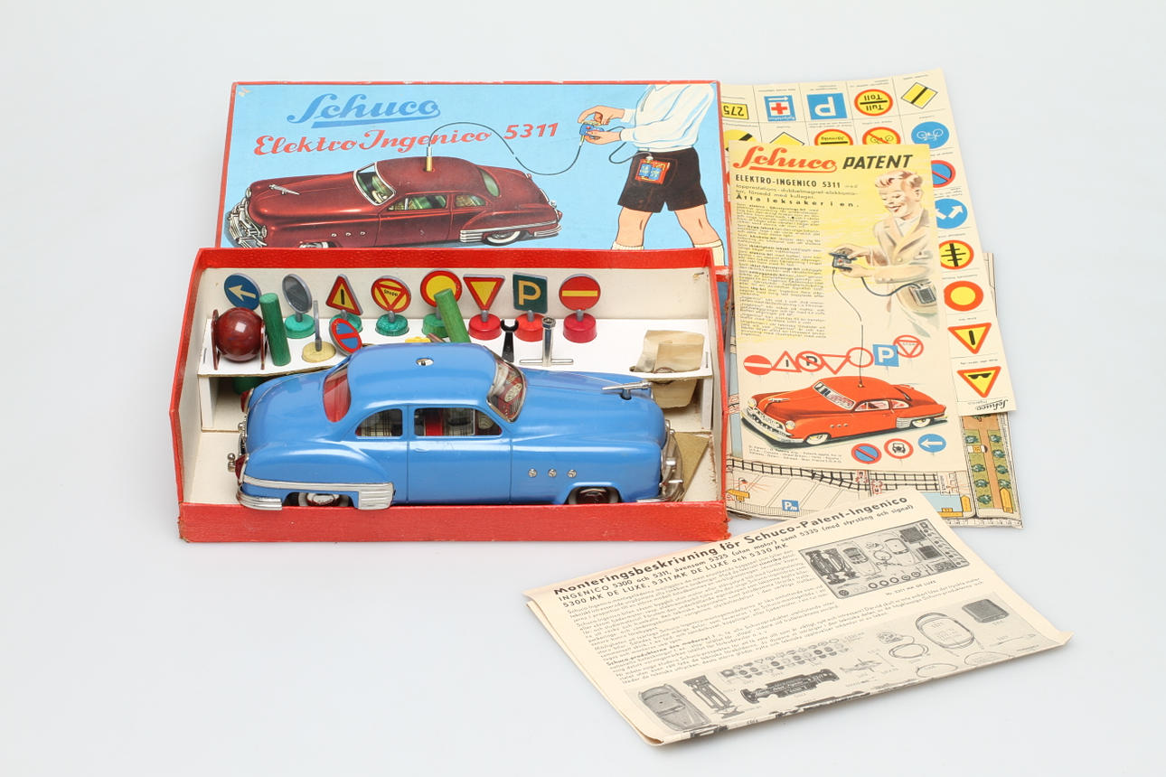 SCHUCO INGENICO 5311 blå med tillbehör i originalkartong. Batteridrift och trådstyrning.