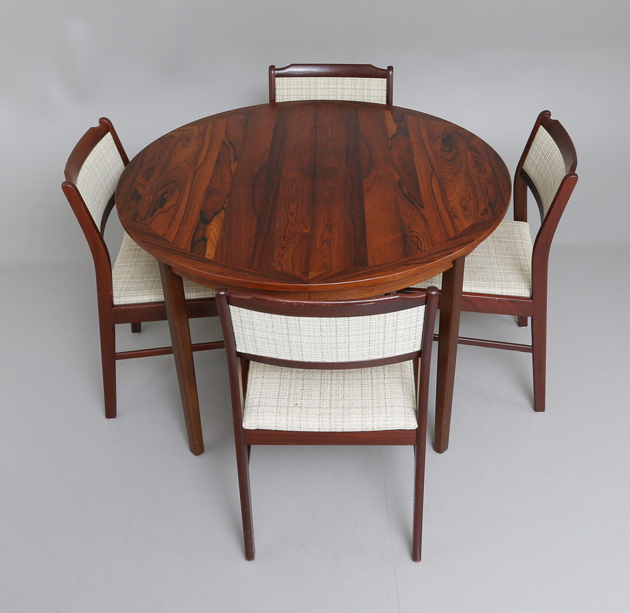 MATSALSSGRUPP, 7 delar, 2 iläggsskivor.