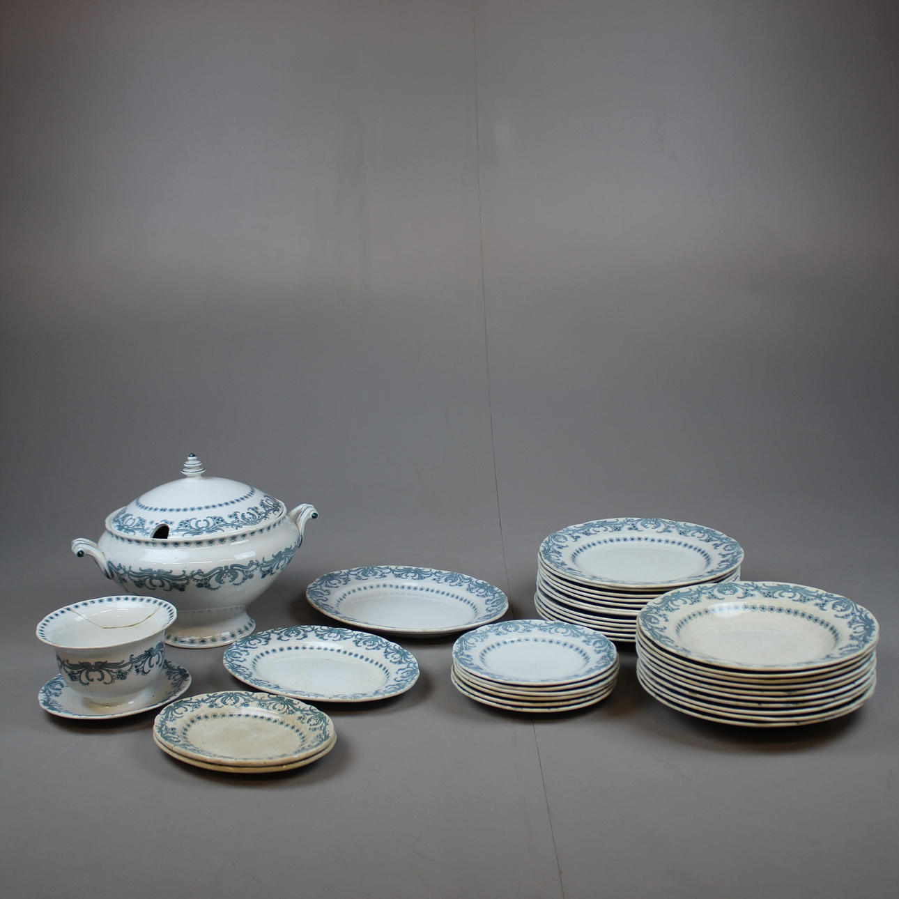 SERVISDELAR 33 delar "ägir" Gustavsberg.