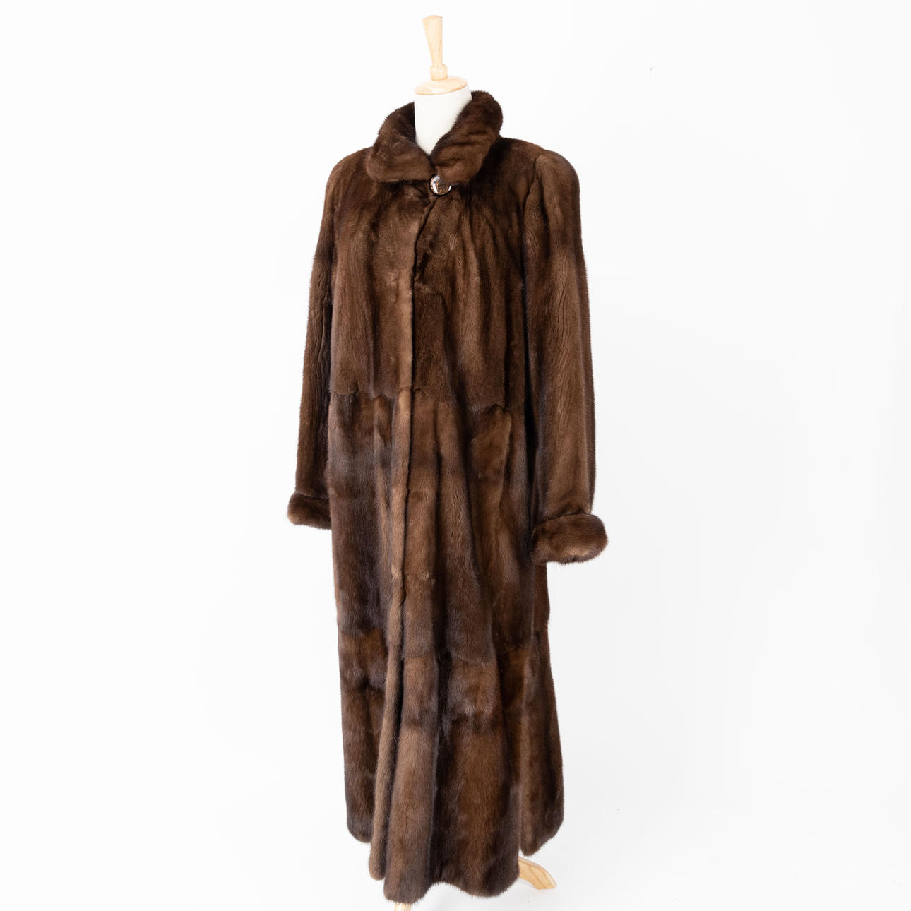 MINK FUR, Saga Päls, Ajatar.