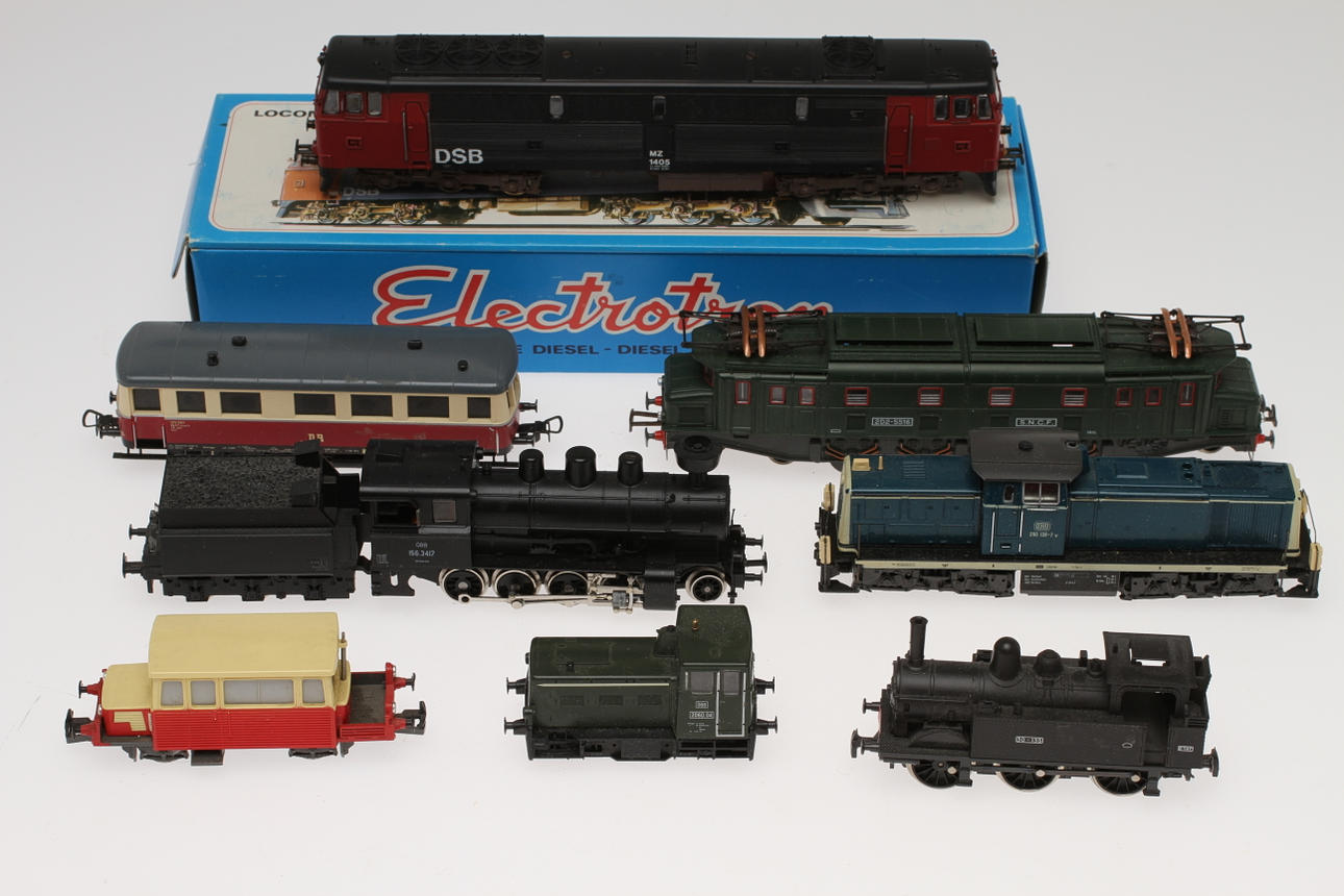 MODELLTÅG Roco, Kleinbahn, Jouef, Electrtren med flera. 8 stycken.