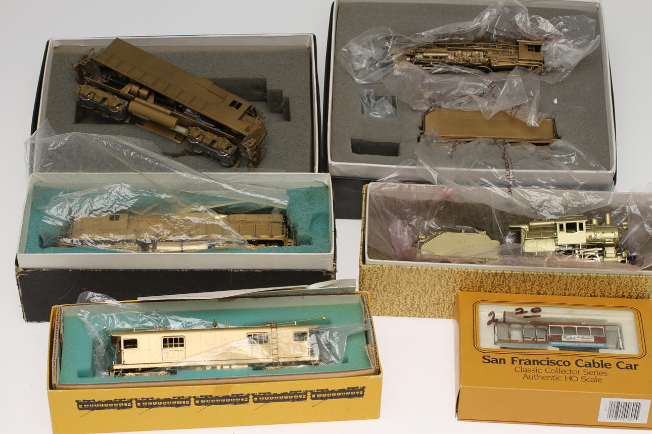 MODELLTÅG U.S.A. 5 mässingsmodeller i originalkartonger, Cable car.
