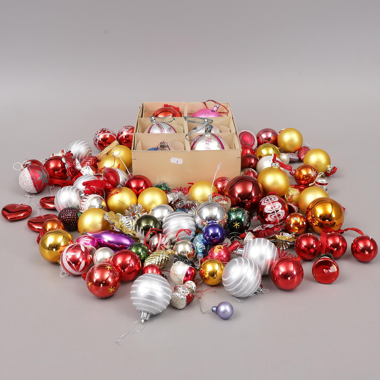 JULGRANSKULOR mm, parti, plast, glas.