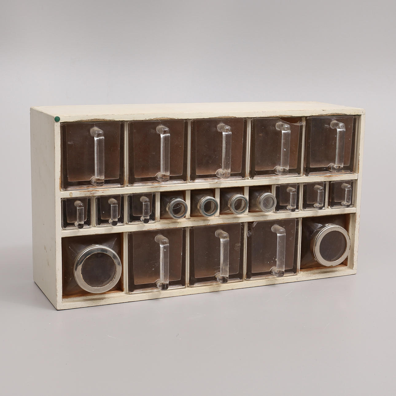 KRYDDHYLLA med 20 glasfack.