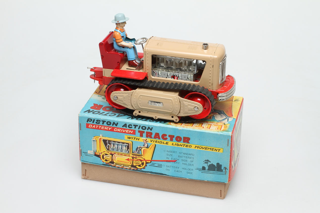 TRAKTOR T.N. JAPAN i originalkartong.