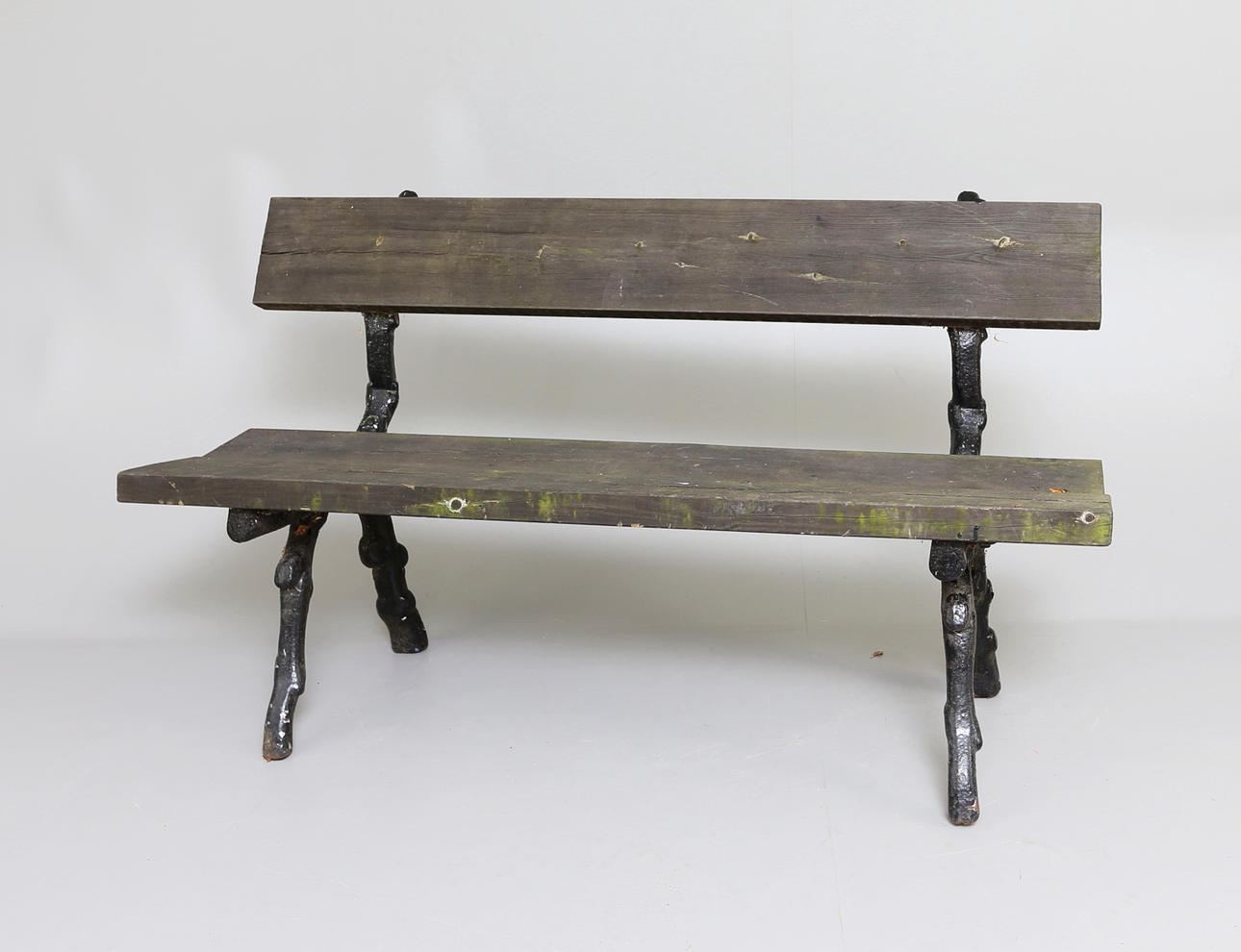 GJUTJÄRNSOFFA, Kvistmodell.