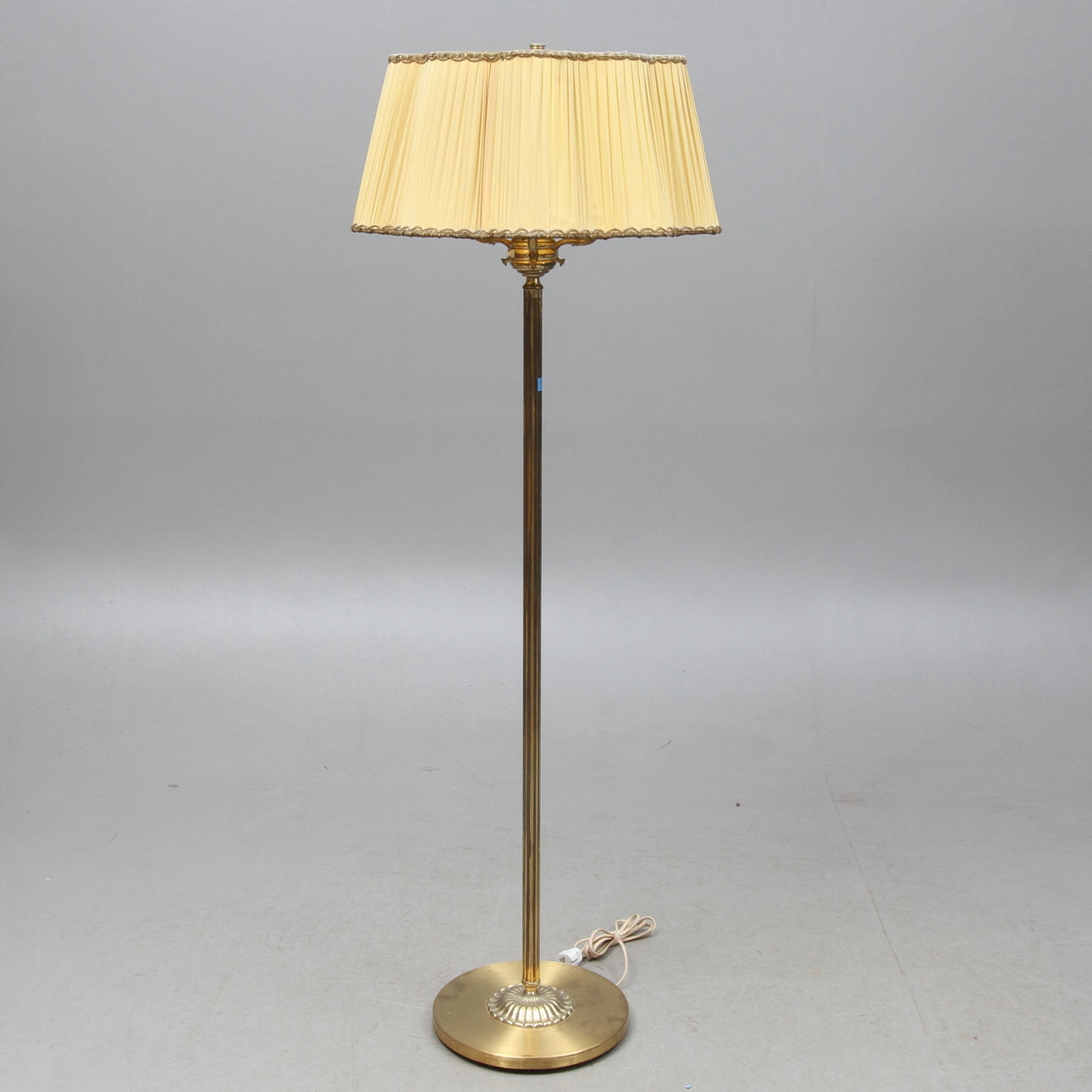 GOLVLAMPA, metallstomme, 1900-tal.