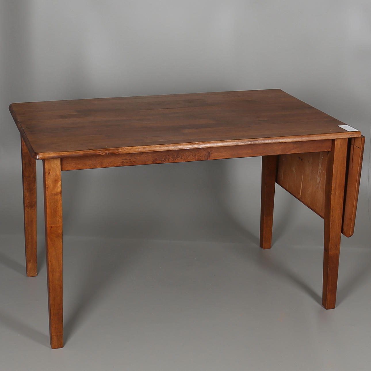 MATSALBORD. Stavlimmad ek. En klaff. Modern tillverkning.