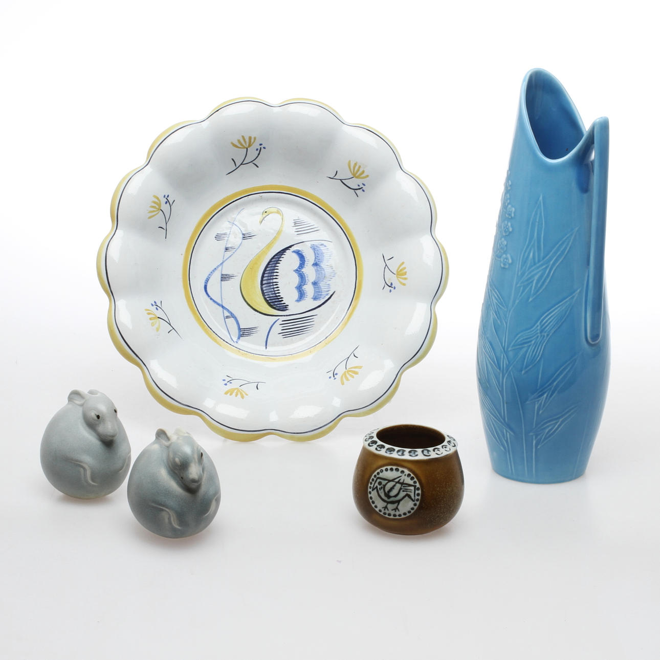 PARTI KERAMIK, 5 delar, Rörstrand, Gustavsberg samt Gefle, Bl a Percy och Lisa larson, 1900-tal.