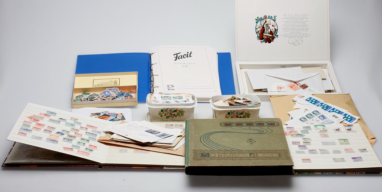 FRIMÄRKEN och VYKORT, 1900-tal.