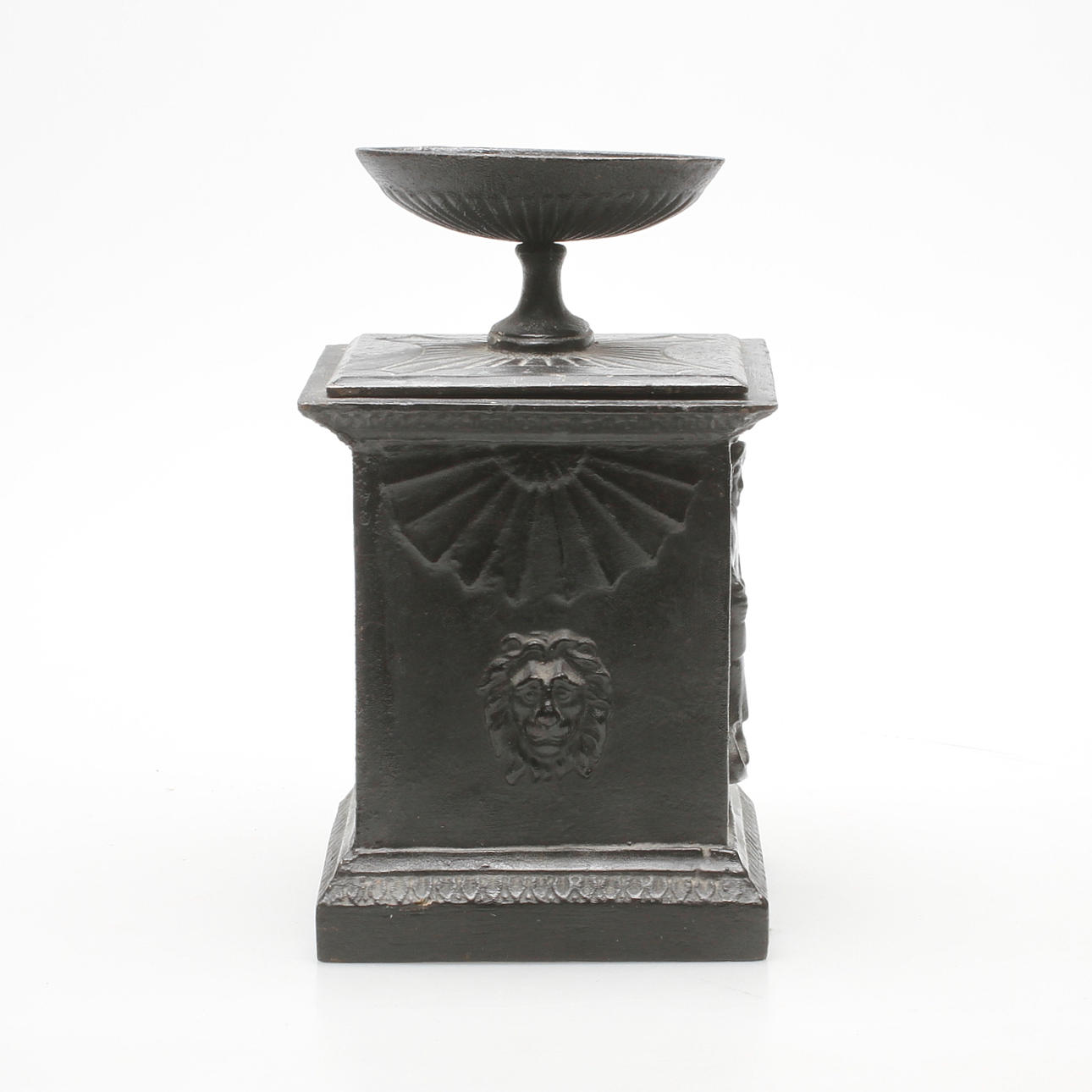 TOBAKSBURK, gjutjärn, Hällefors Bruk, 1800-tal.