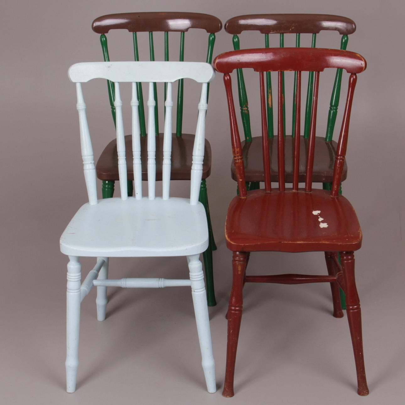 STOLAR, 4 st. bemålade pinnstolar, 1900-tal.