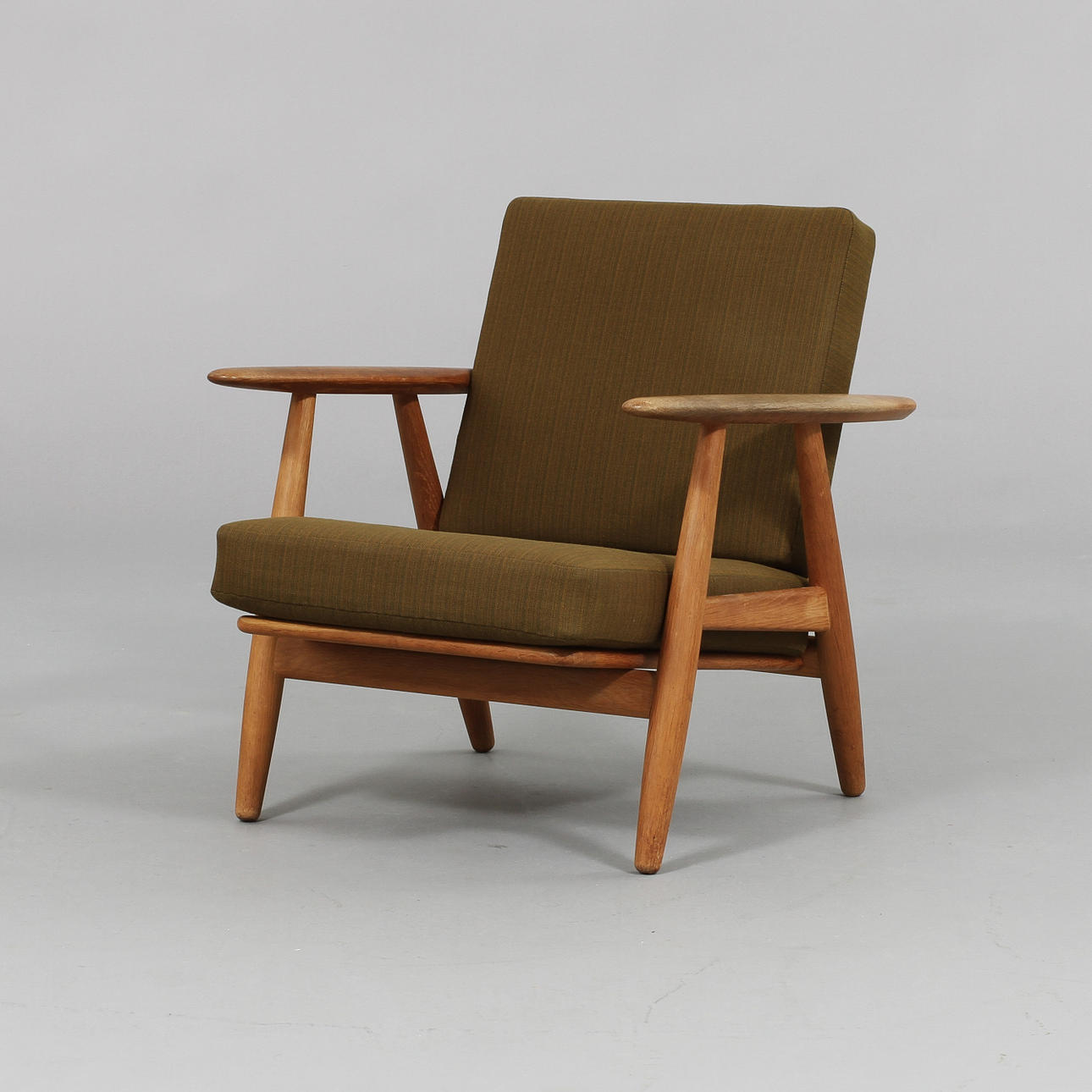 KARMSTOL "Cigarren" H J Wegner för Getama Gedsted, Danmark.