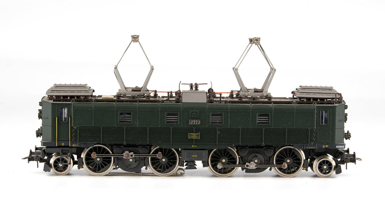 LOCOMOTORA ROCO 14191 A. vía H0.