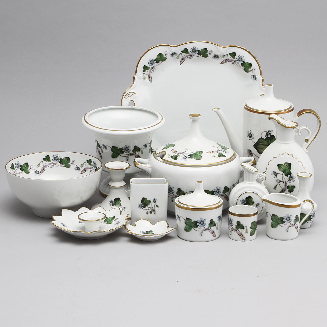 MATSERVIS, 156 delar. "Anemone Hepatica", Hackefors.