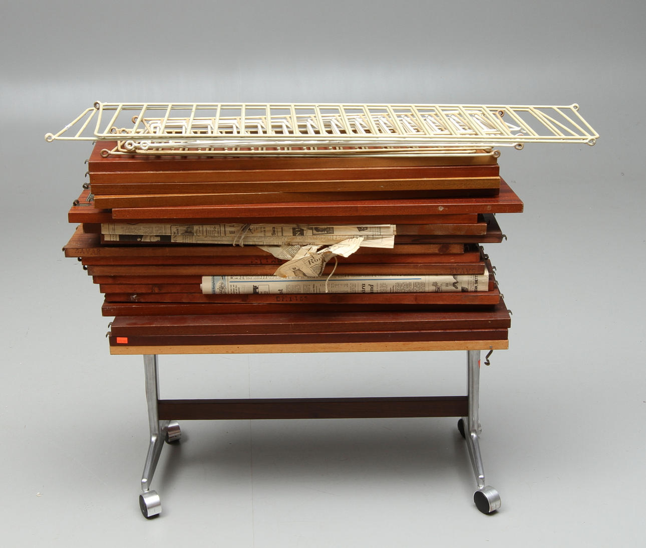 VÄGGHYLLOR, "String", Design Nils Strinning, 1900-talets mitt.