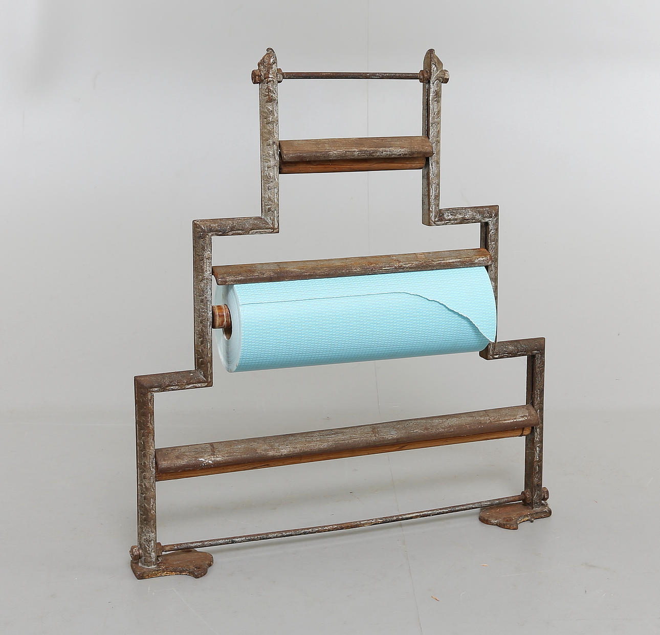 LANTHANDELSPAPPERSHÅLLARE, Gjutjärn, tidigt 1900-tal.