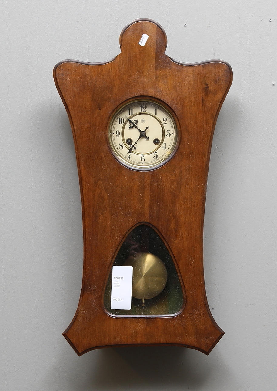 VÄGGUR, Junghans, 1900-talets första hälft.