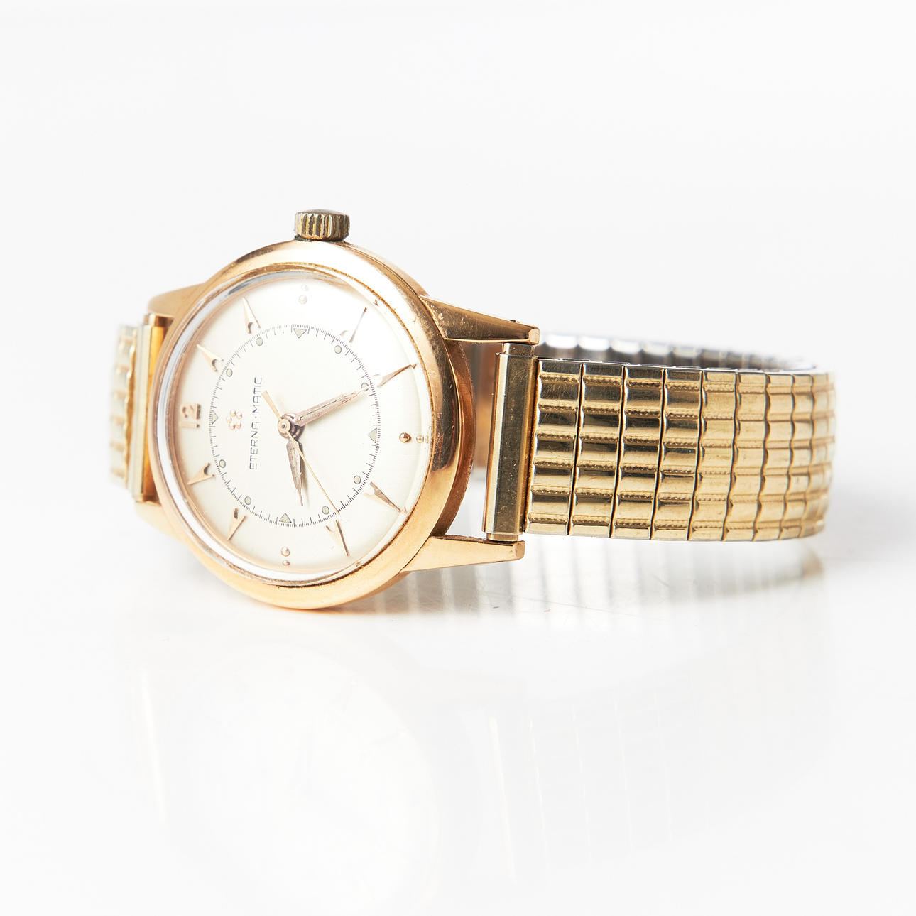 ETERNA-MATIC, wristwatch, 18k gold, 1950s.
