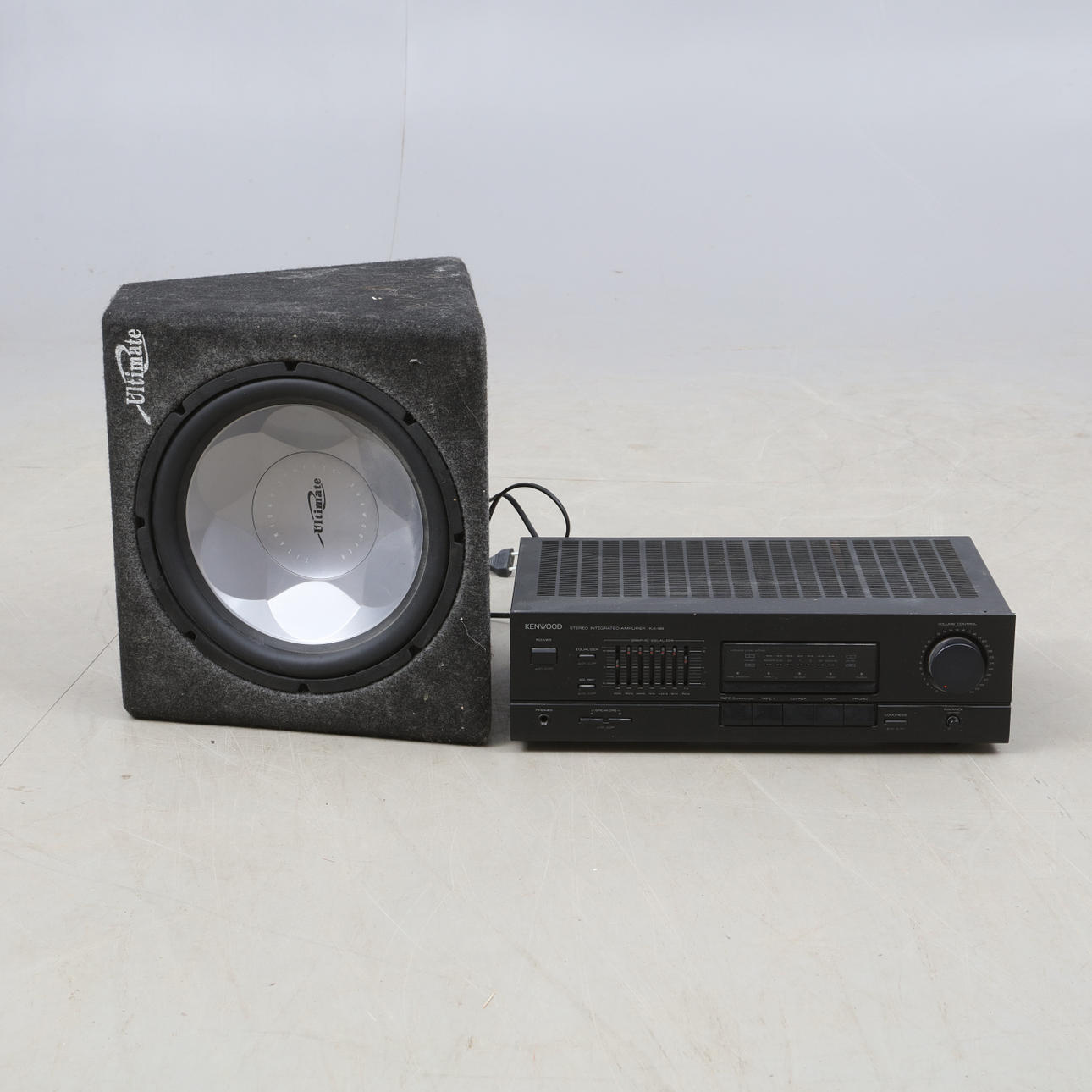 SUBWOOFER, Ultimate, and STEREO Kenwood.