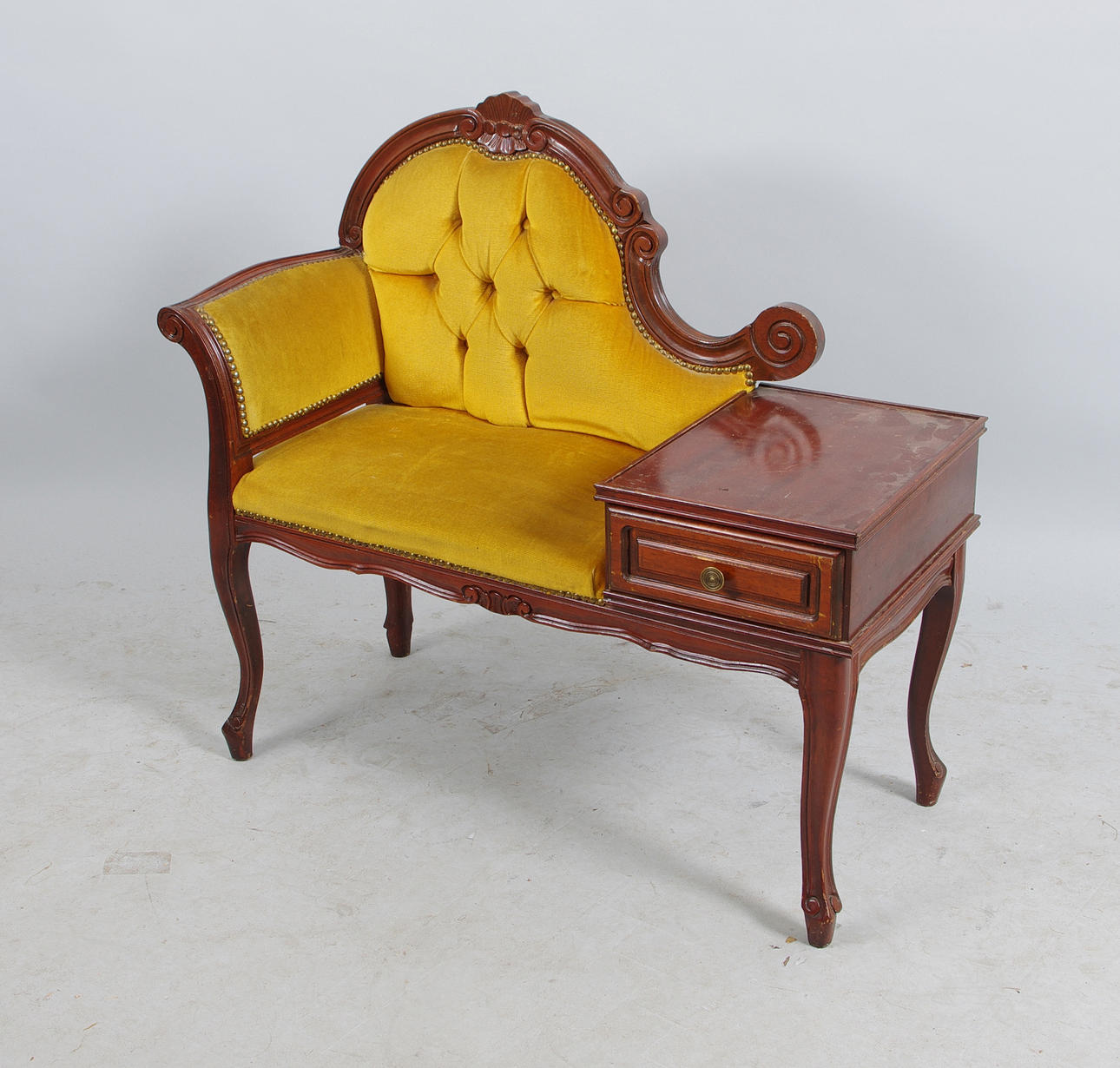 SITTMÖBEL MED LÅDA, mahogny, rokokostil.