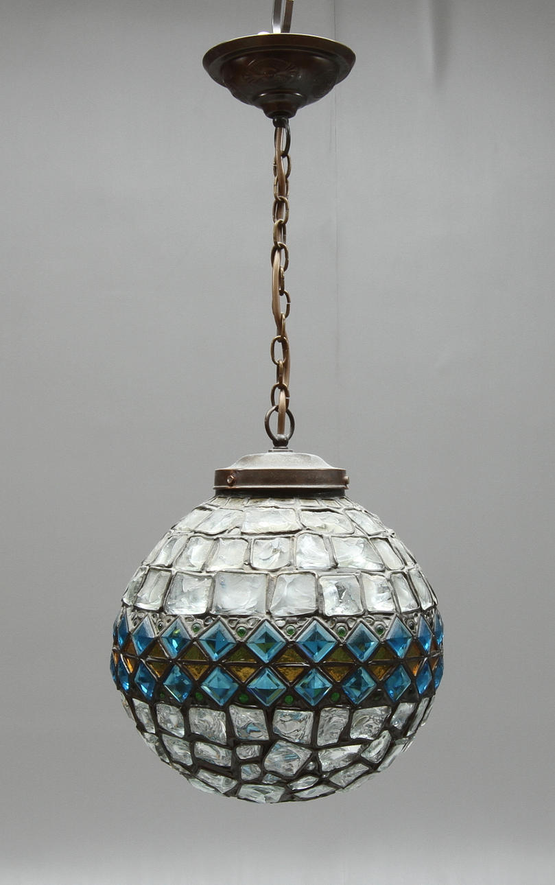 TAKLAMPA, blyinfattat glas, 1900-tal.