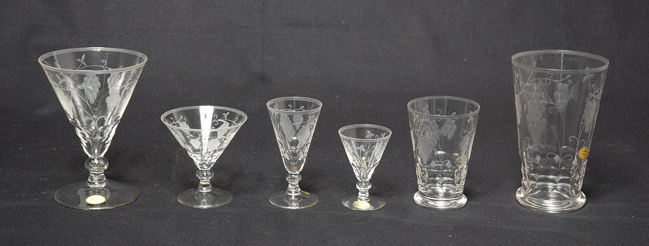 GLASSERVIS, 69 delar, kosta, Alvesta sliperi, 1930- tal.
