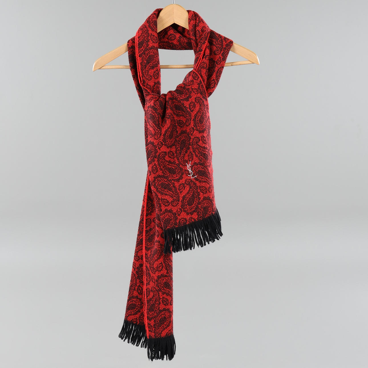 YVES SAINT LAURENT, Halsduk.