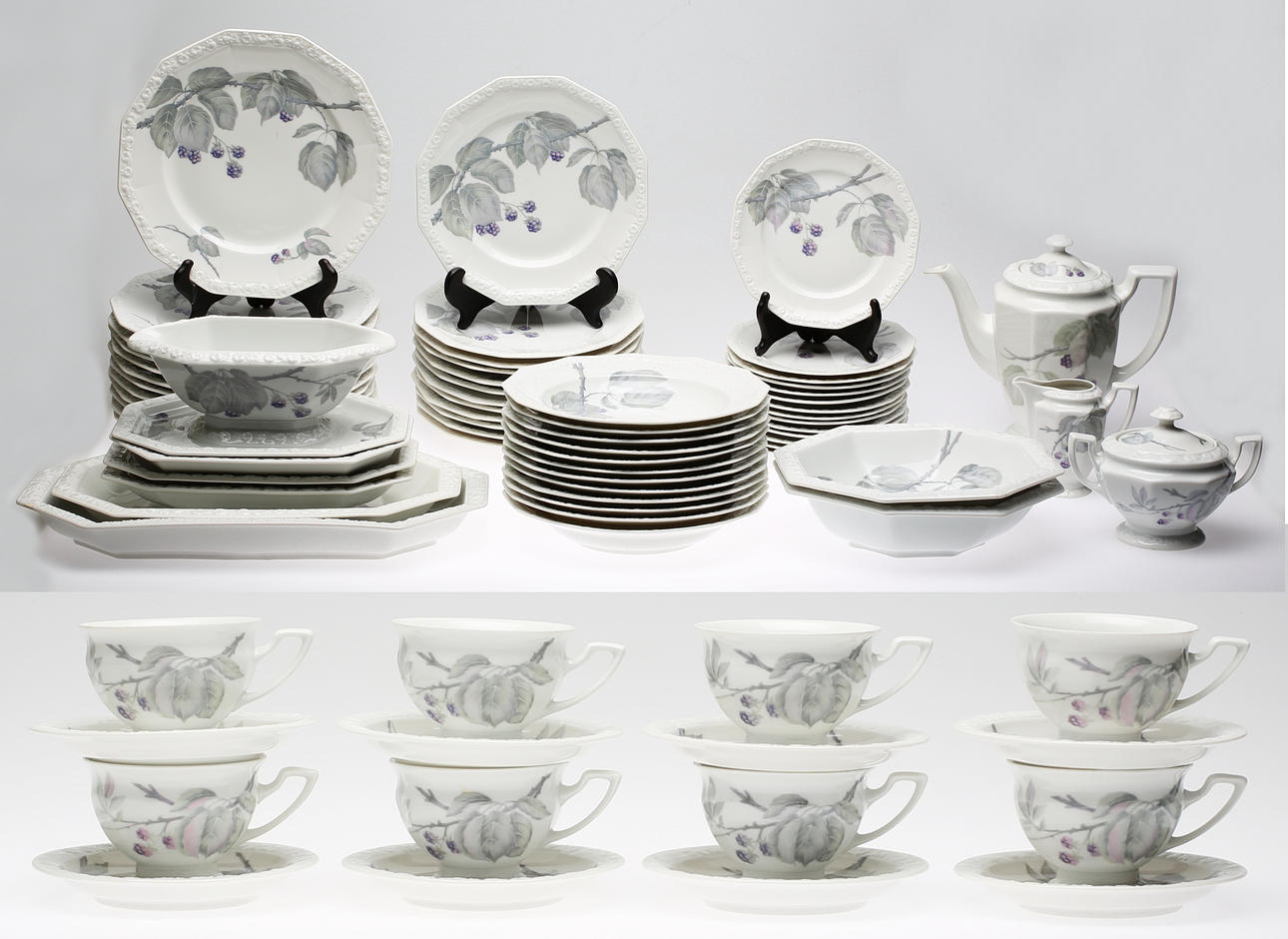 MATSERVIS, 77 delar, Porslin "Maria" Rosenthal.