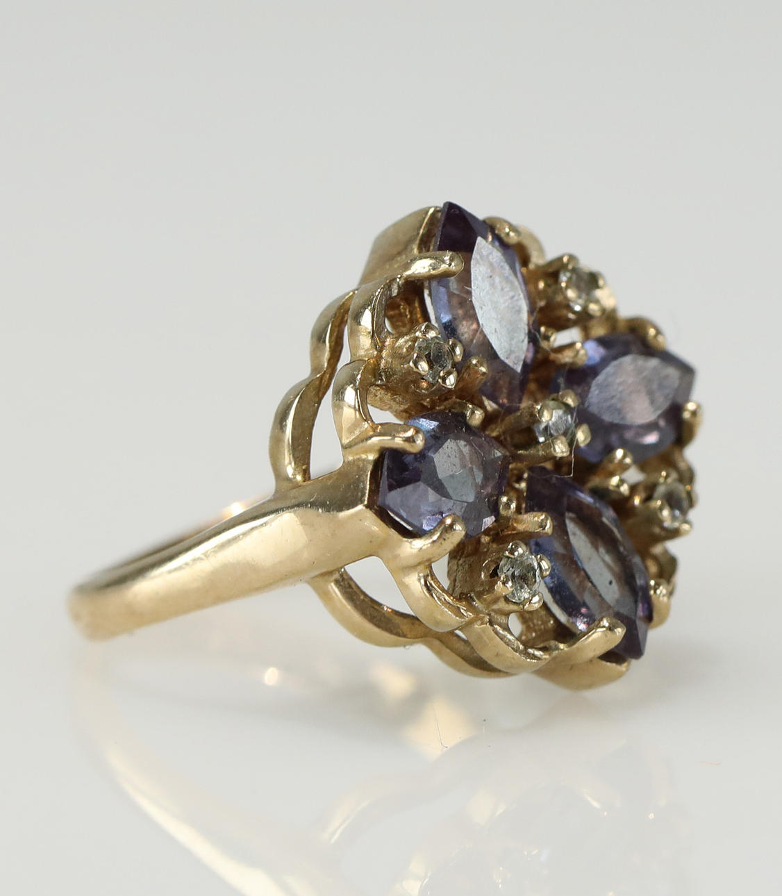 RING, stenar, guld 10K, stämplad AJ.