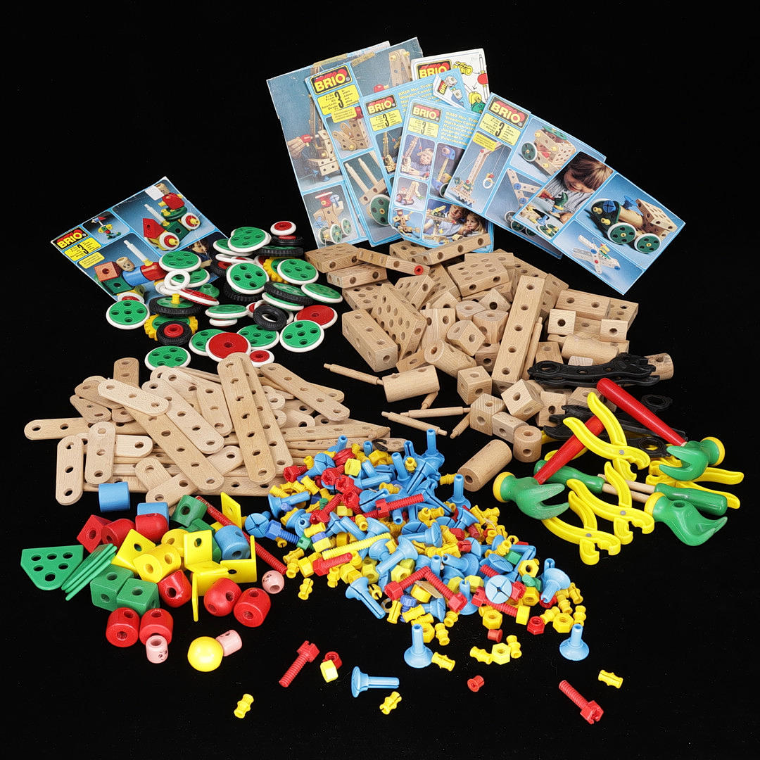 LEKSAKER, Trä/plast, Mekano, Brio.