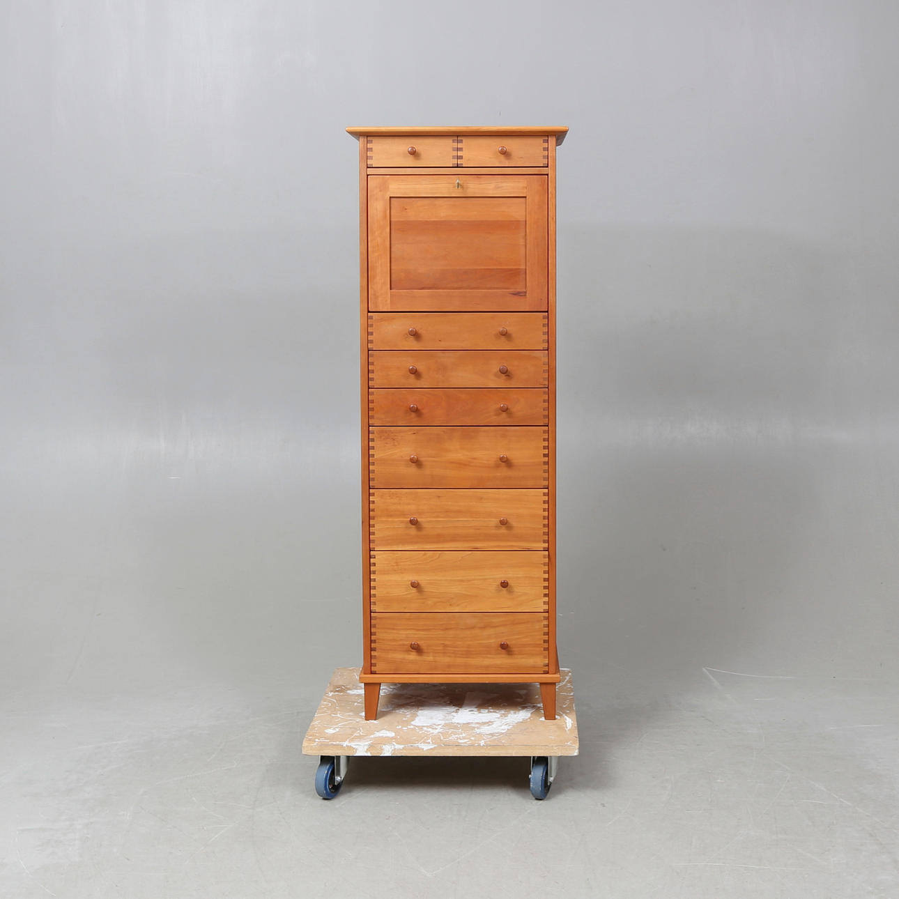 MÆNDEKONTOR/ Kommode, Nissen & Gehl, Naver Collection, Danmark.