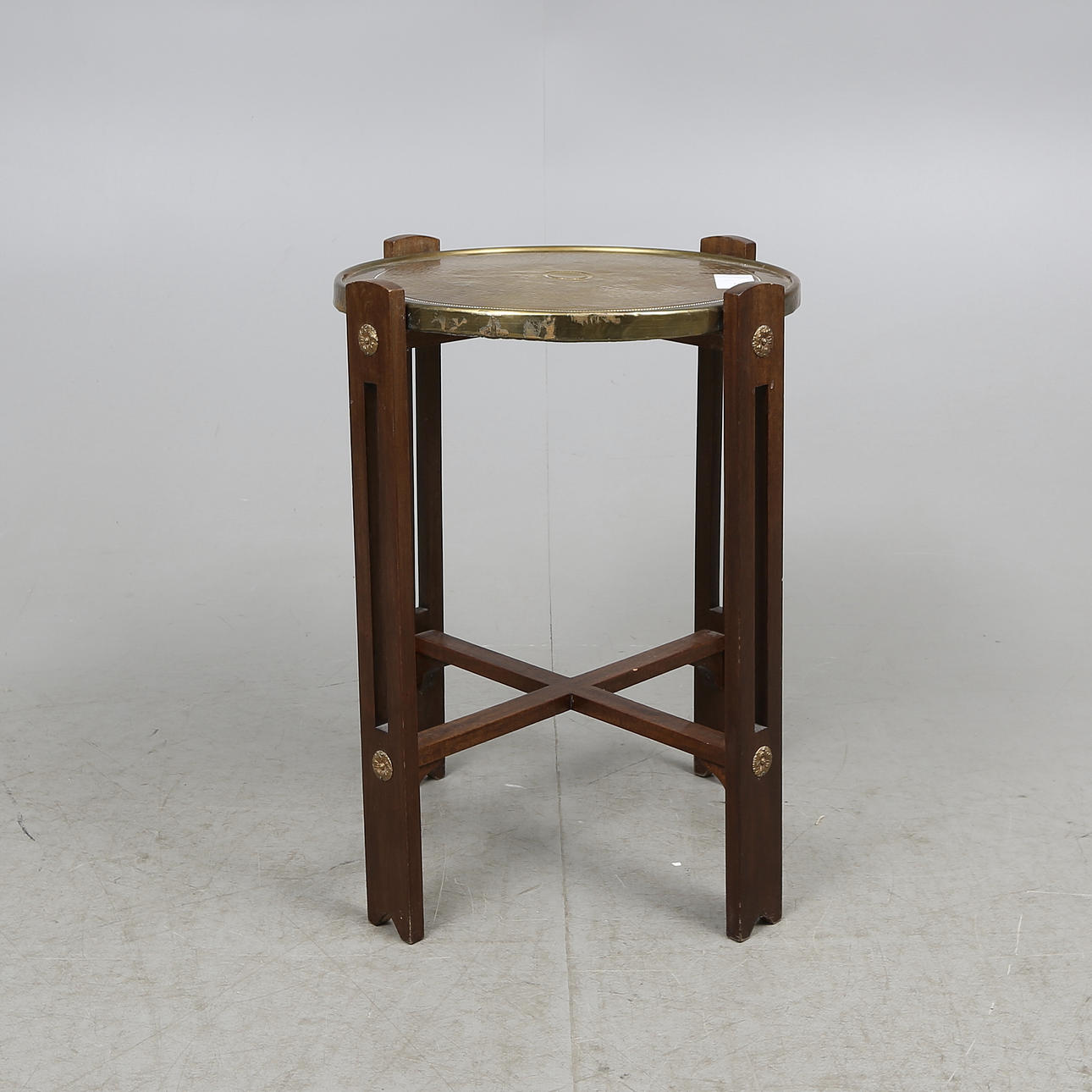 RÖKBORD, 1900-talets första hälft.