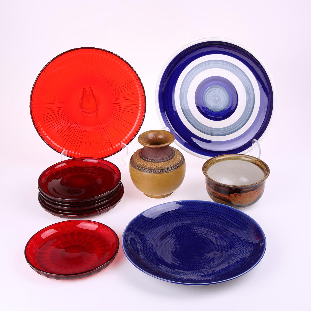 KERAMIK-/ GLASFÖREMÅL, 11 st, Bl.a. skål Carl Harry Stålhane.