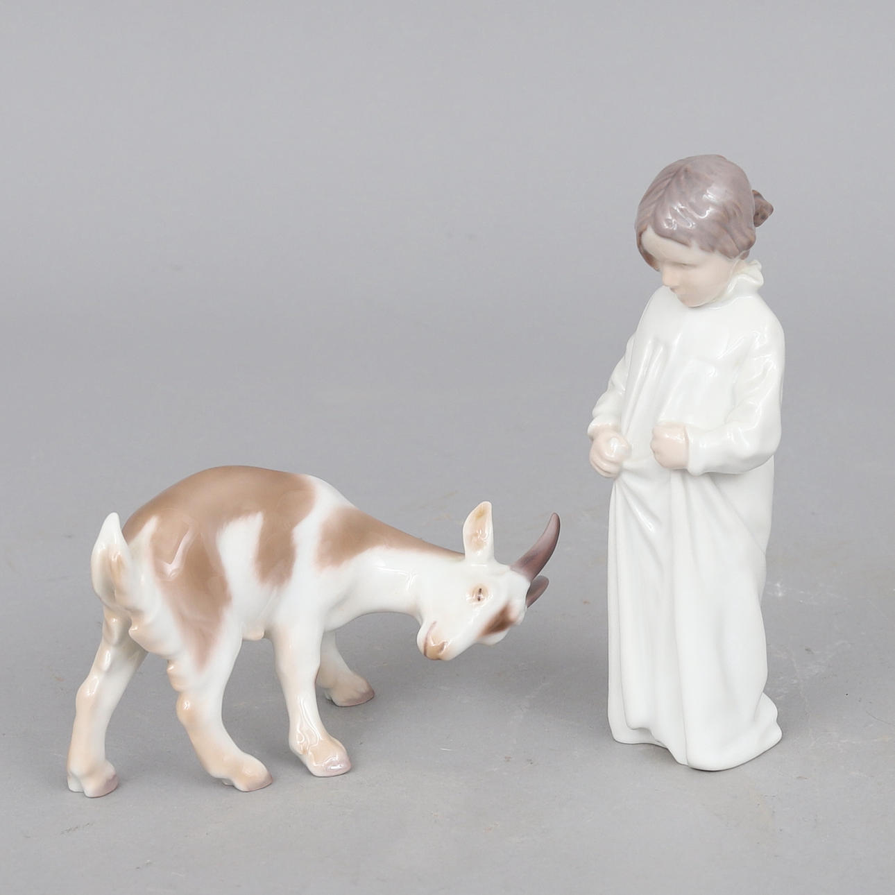 FIGURINES, 2 pieces in porcelain, B&G, Denmark.