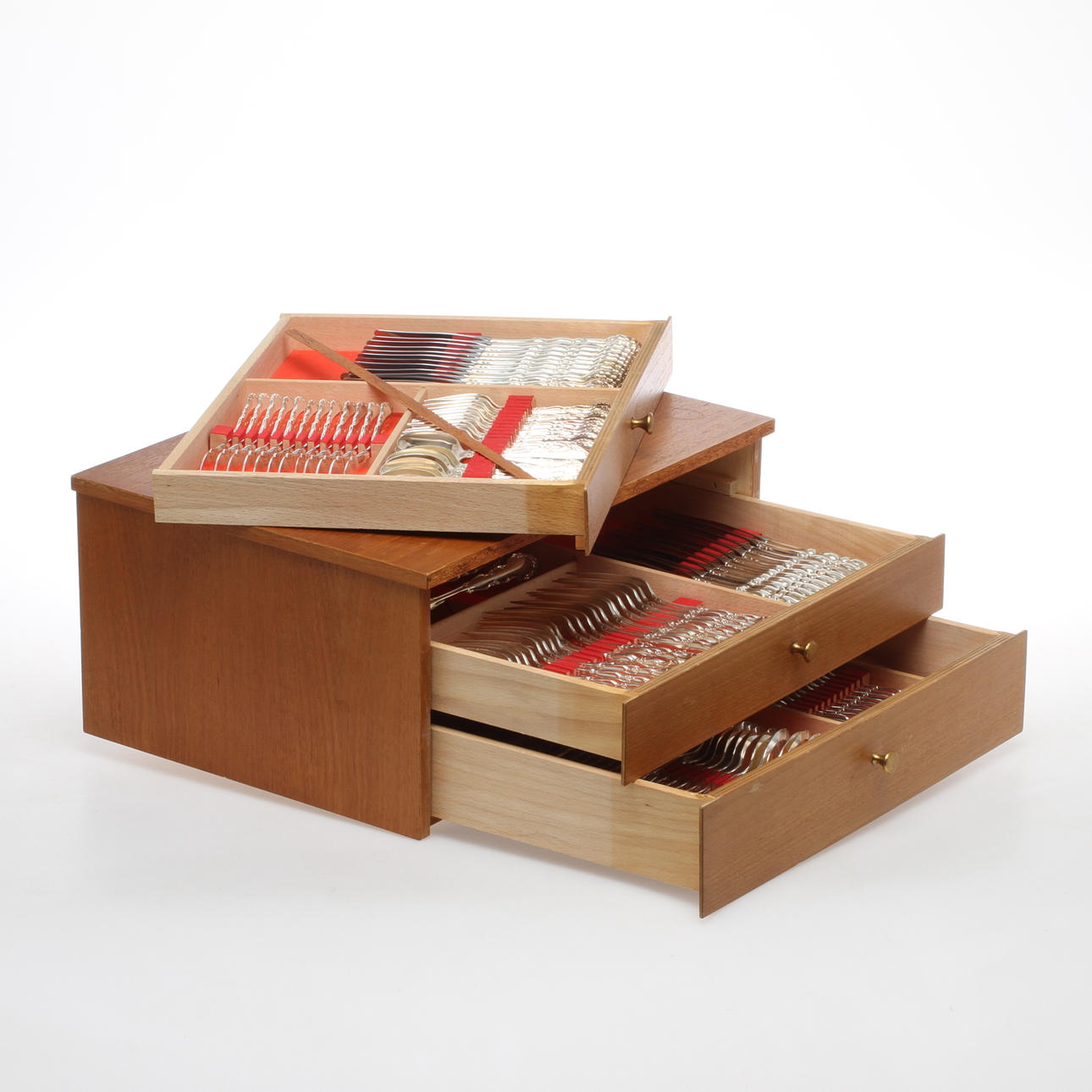 BESTICKSCHATULL, med BESTICK, 126 delar, nysilver, made in UK. 1900-tal.