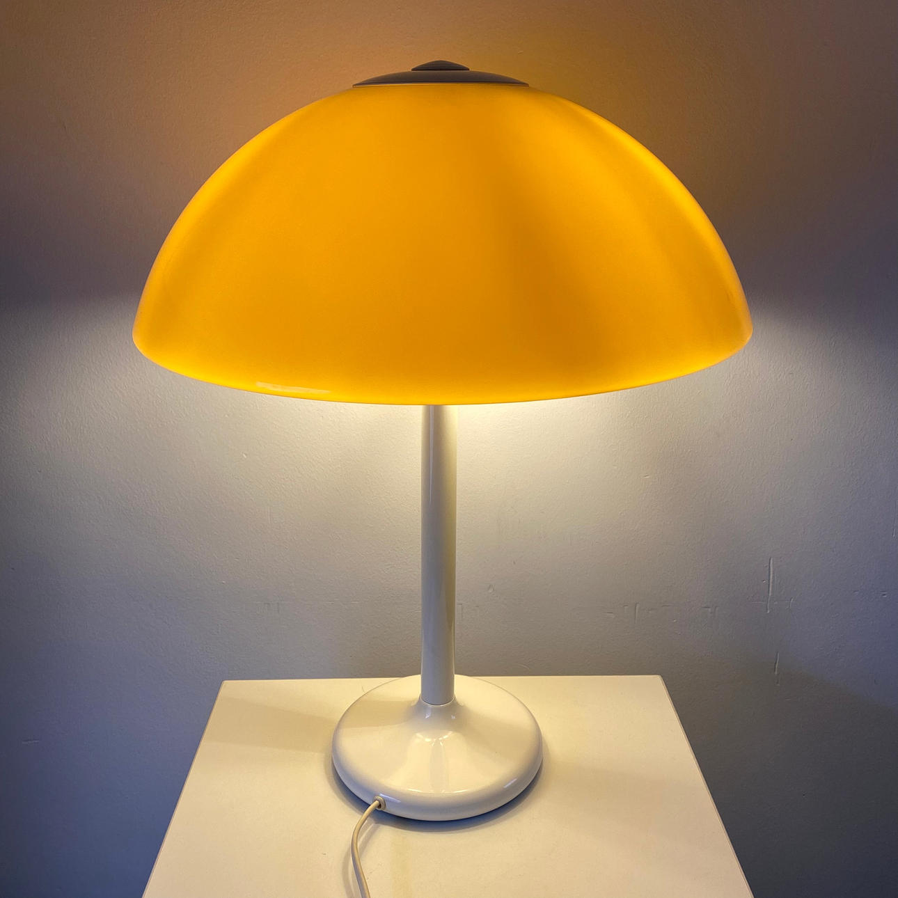 LÁMPARA DE HONGO DE LA EDAD DEL ESPACIO WSB 70S.