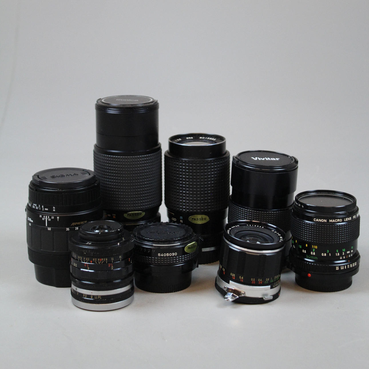 LENS, Varios modelos, incluyendo Vivitar, Konica Sigma.