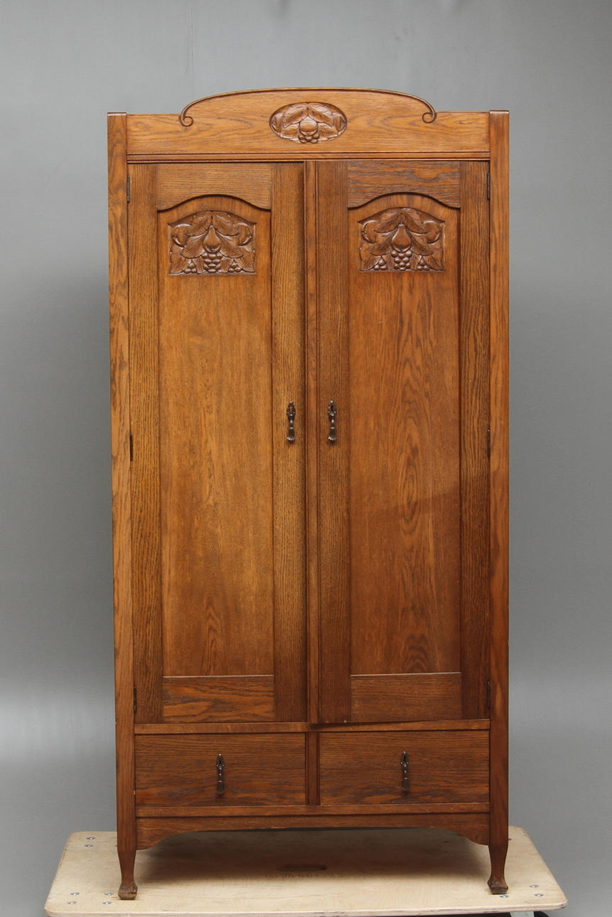 SKÅP, ek, jugend, 1900-tal.