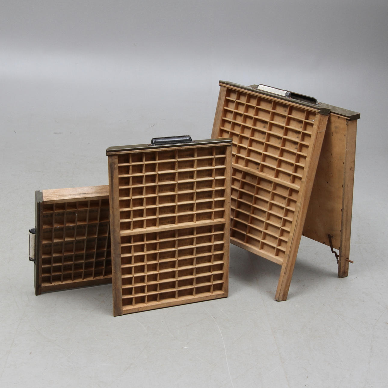 KASTHYLLOR, 4 st, omkring 1900-talets mitt.