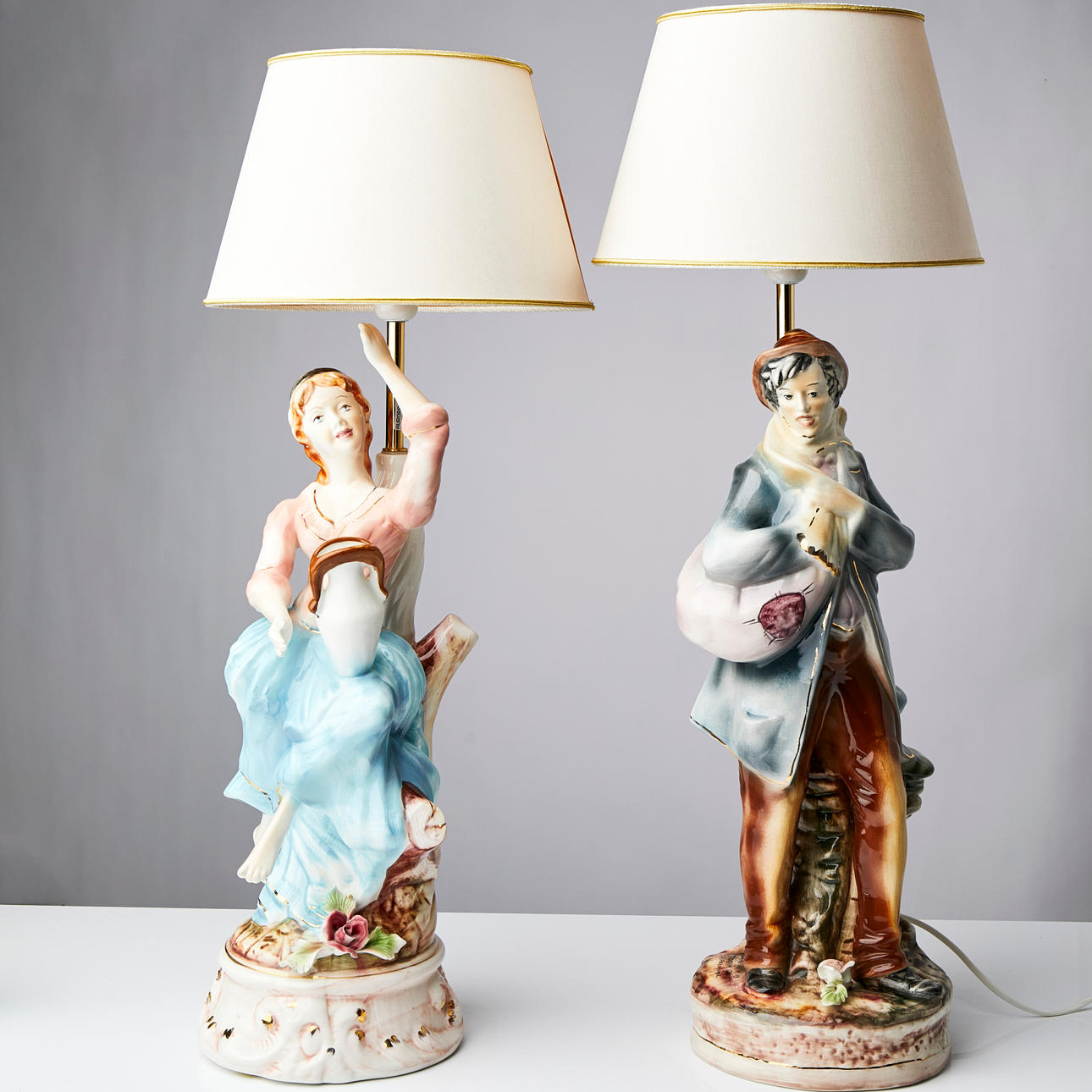 LÁMPARAS DE MESA, Italia, 1 par, CAPODIMONTE.