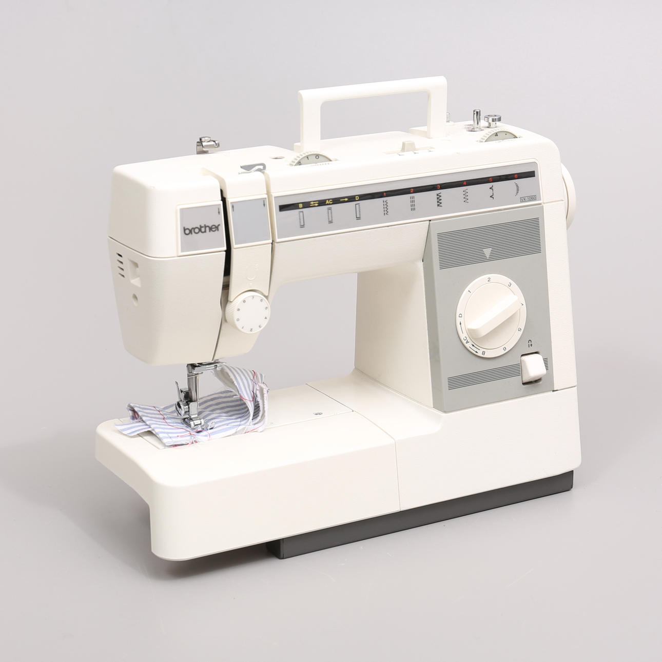 SEWING MACHINE, Brother, VX 1060.